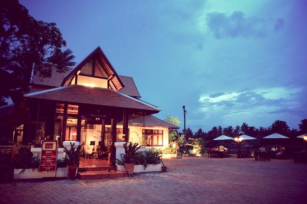 ปานเทวี ริเวอร์ไซด์ รีสอร์ท แอนด์ สปา นครปฐม ภายนอก รูปภาพ